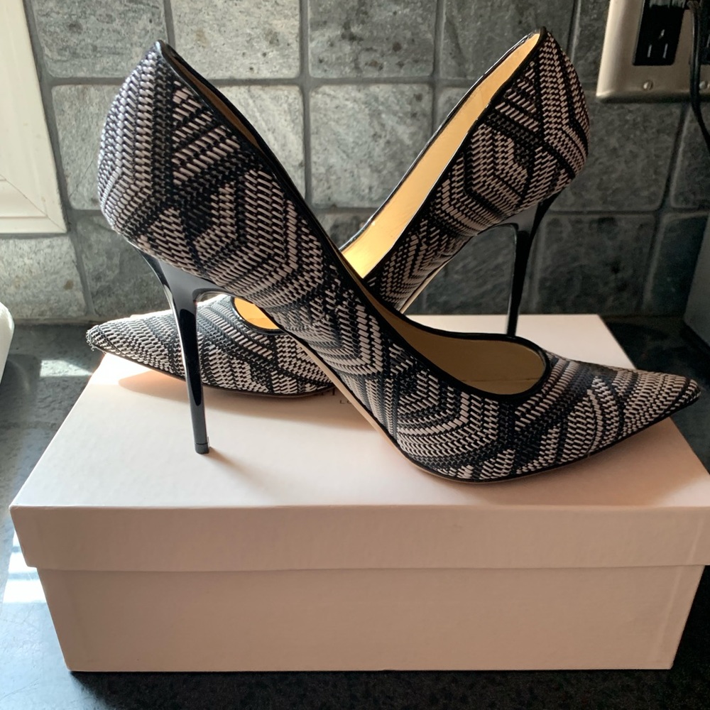 ********SOLD********Jimmy Choo Abel pumps